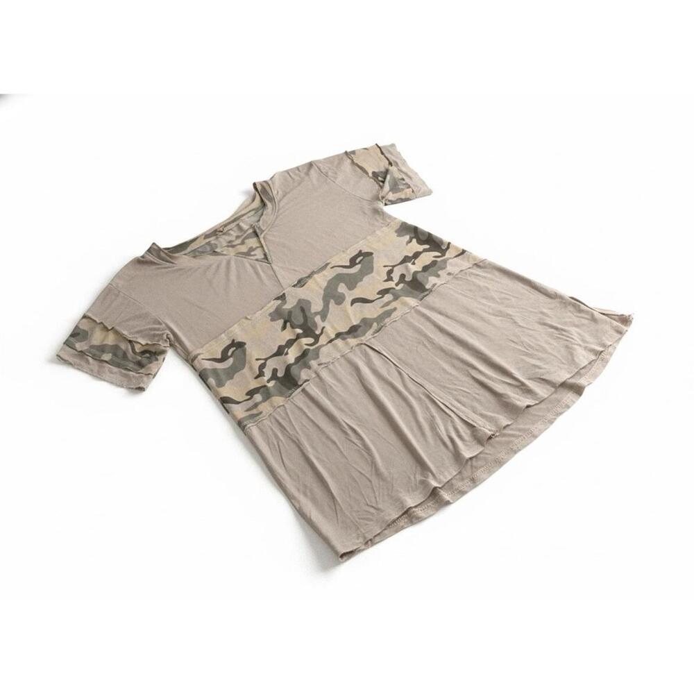 POL Camo Tshirt Women's Size Medium
